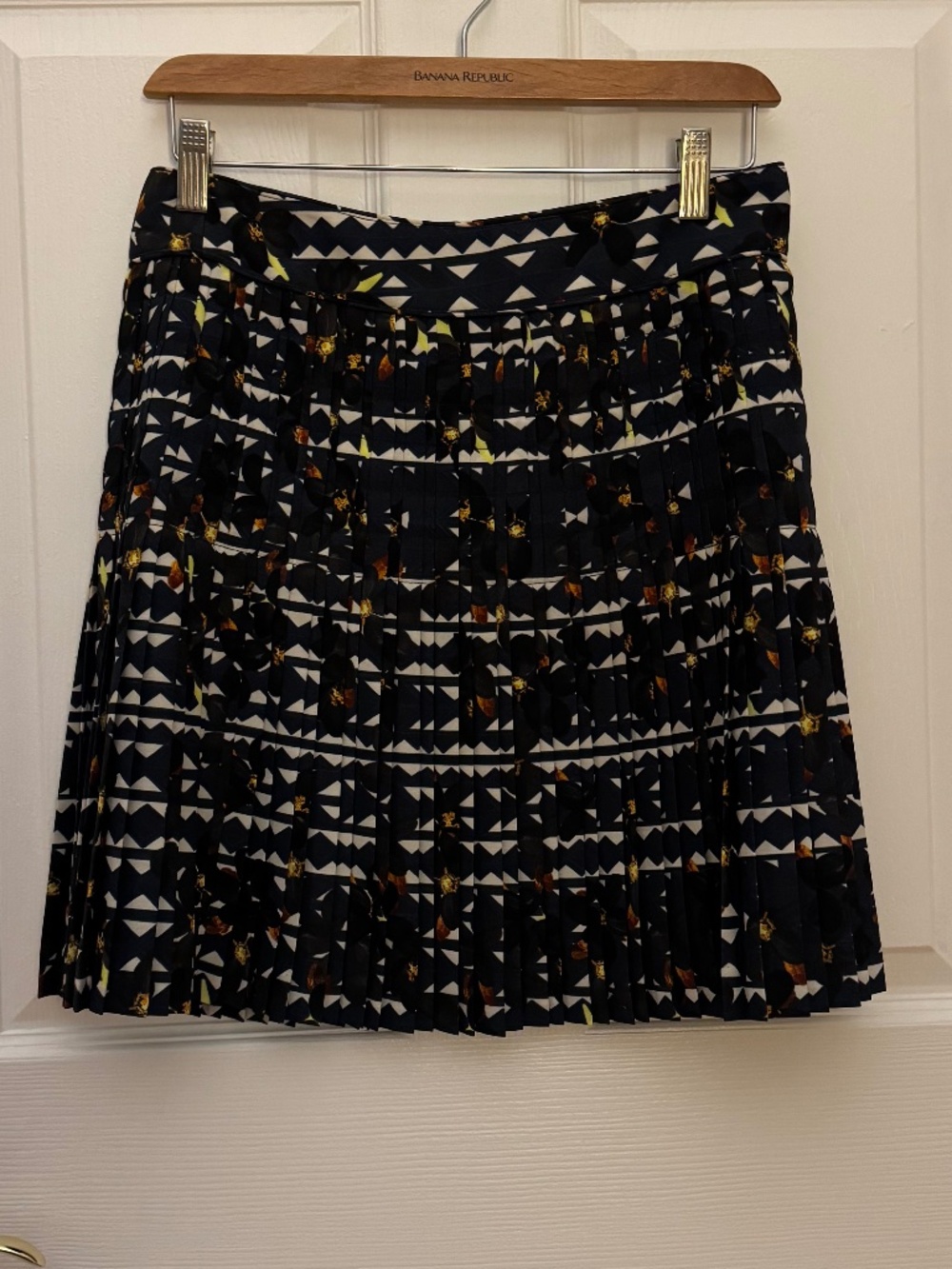J Crew silky pleated patterned mini skirt